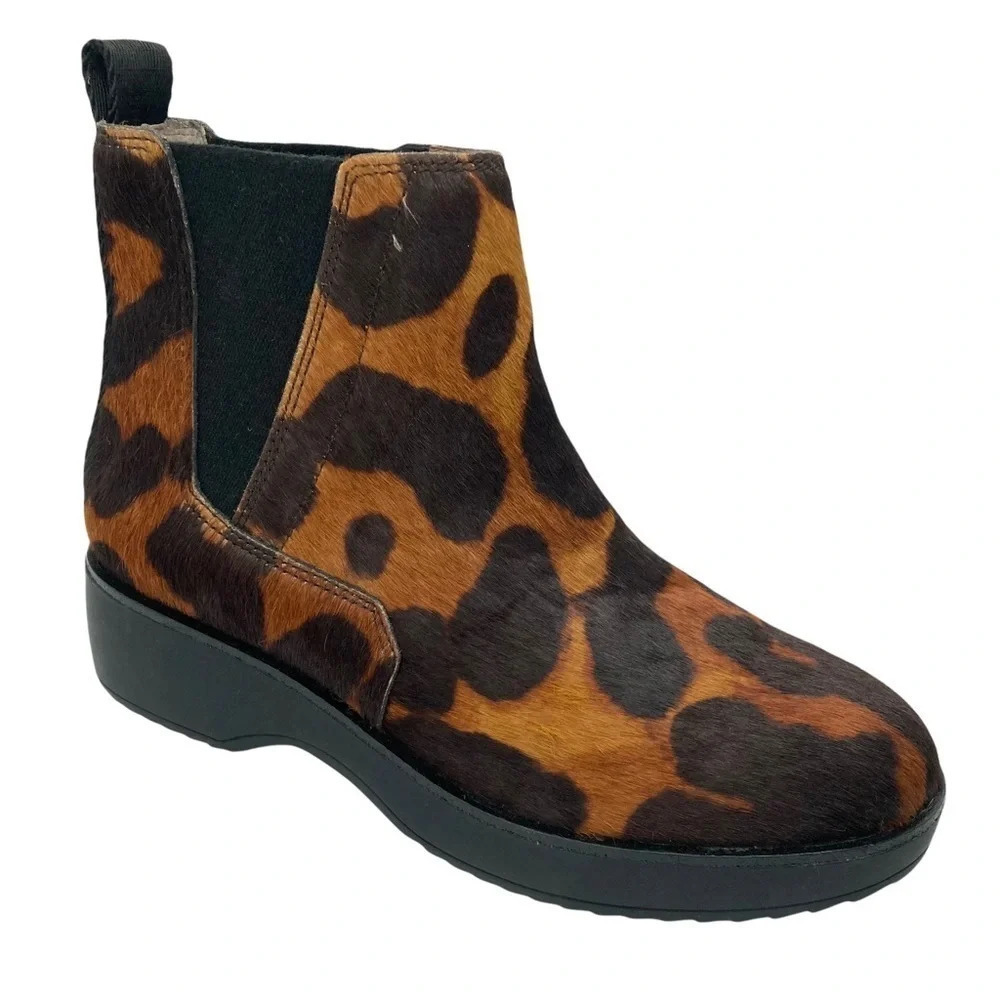 NWOT Louise et Cie  Brown Zareb Chelsea Platform Cow Hair Pull Boot Sz: …